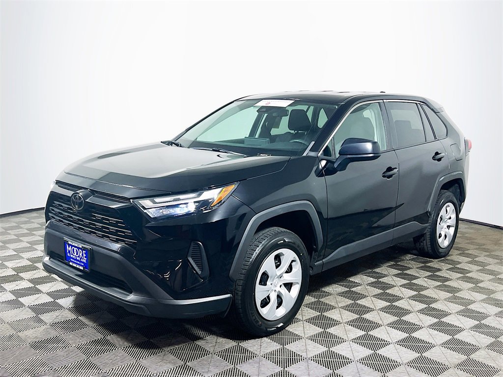 Certified 2023 Toyota RAV4 LE image 4