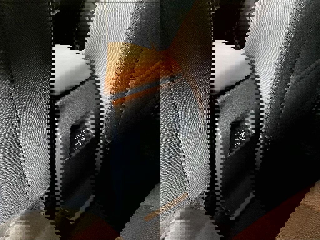 Used 2025 Subaru Crosstrek 2.0i Premium image 27