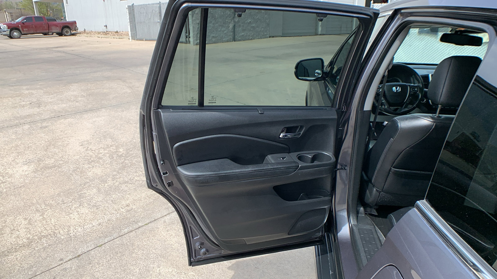 Used 2016 Honda Pilot Touring image 21