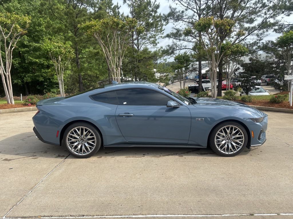 Used 2025 Ford Mustang GT Premium RWD image 7