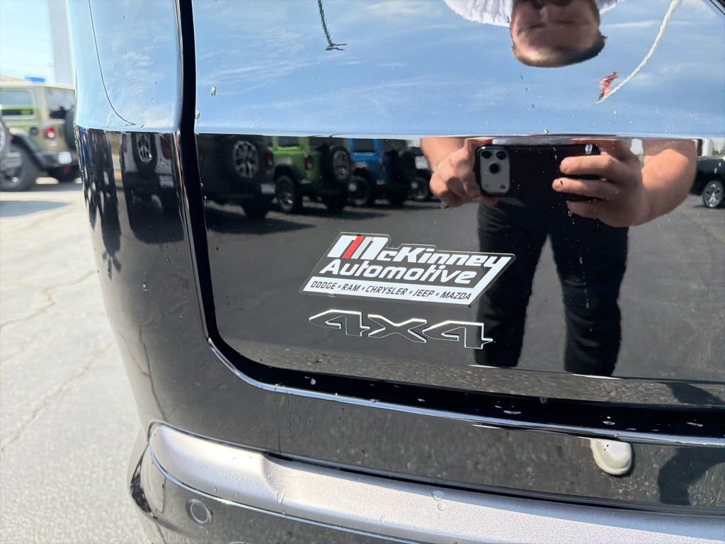 New 2026 Jeep Grand Wagoneer Summit image 14