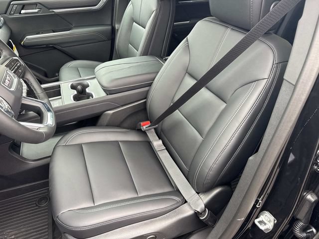 New 2026 GMC Acadia Elevation w/ Black Edition FWD image 25