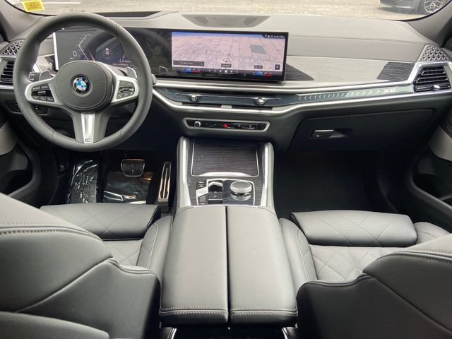 Used 2026 BMW X6 xDrive40i w/ Climate Comfort Package AWD/4WD image 13
