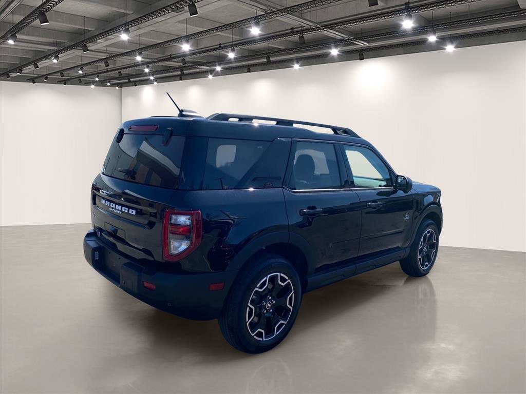 Used 2025 Ford Bronco Sport Outer Banks w/ Outer Banks Tech Package+ AWD/4WD image 7