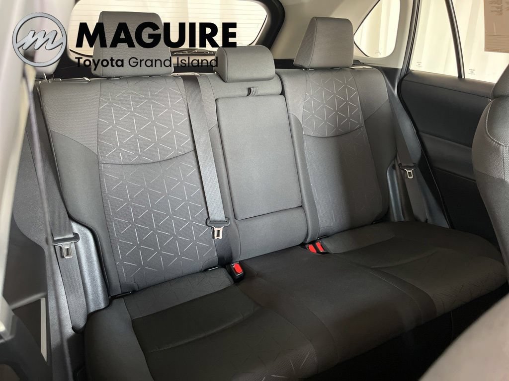 Used 2024 Toyota RAV4 XLE AWD/4WD image 34