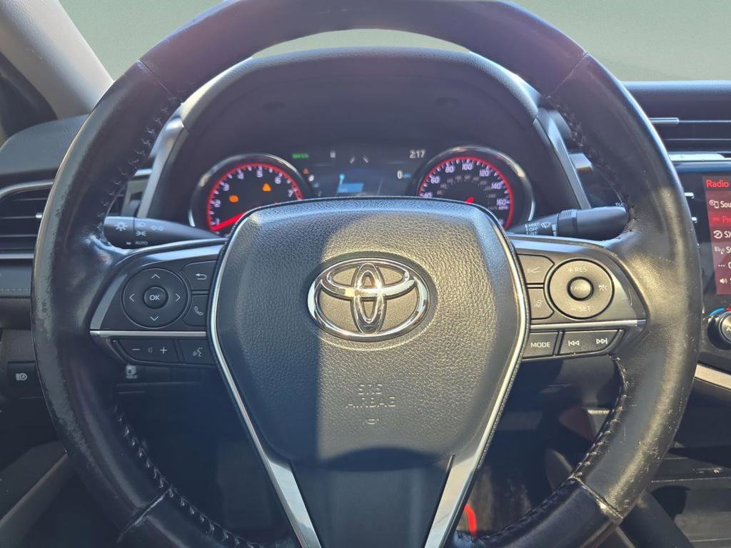 Used 2019 Toyota Camry XSE image 21