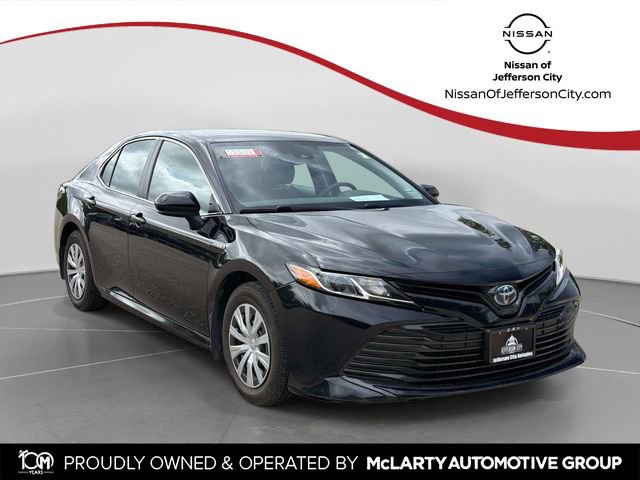 Used 2020 Toyota Camry LE FWD image 1
