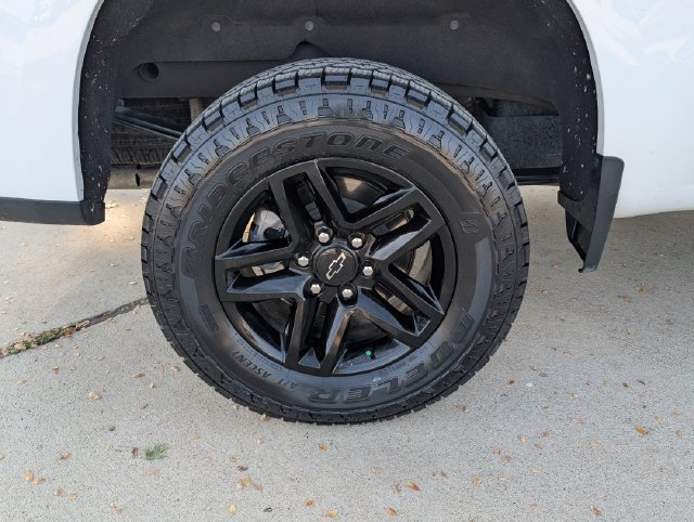 Certified 2023 Chevrolet Silverado 1500 LT Trail Boss w/ Protection Package AWD/4WD image 3