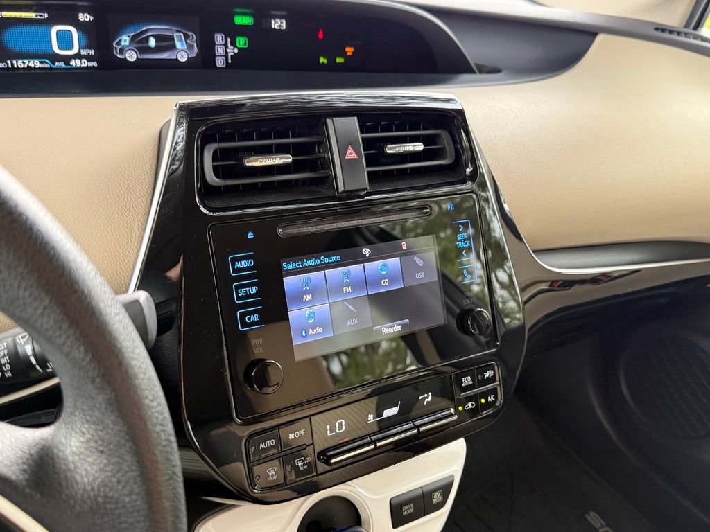 Used 2017 Toyota Prius Two w/ Prius Two Safety Plus Package FWD image 20