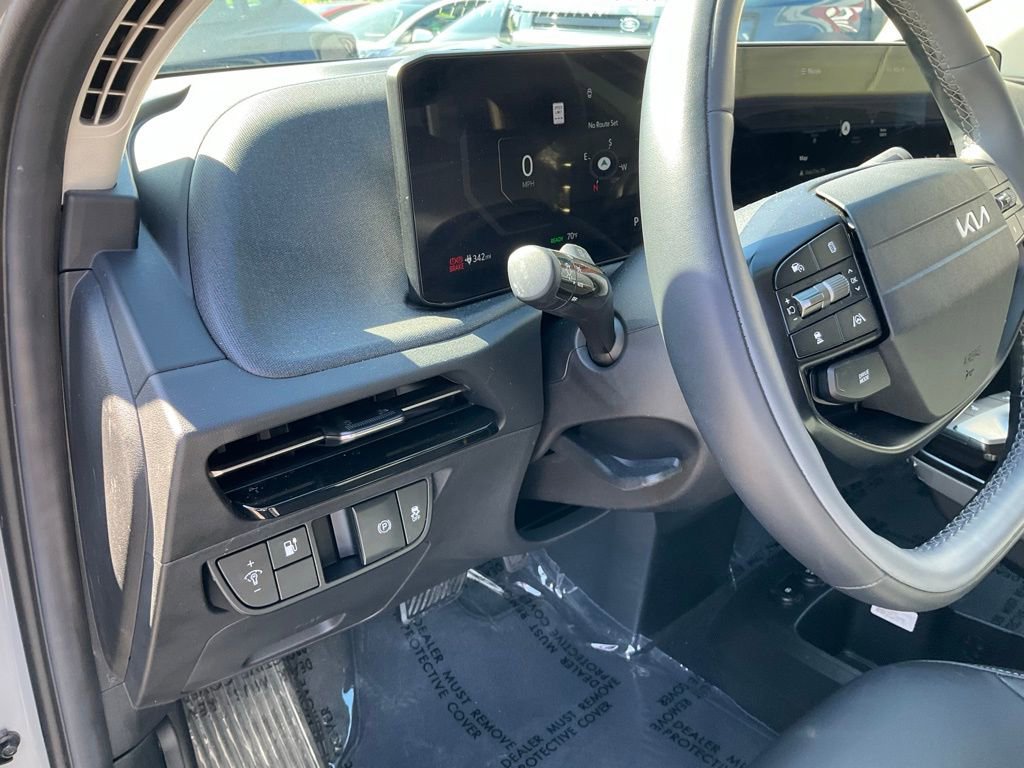 Used 2025 Kia EV6 Light image 19