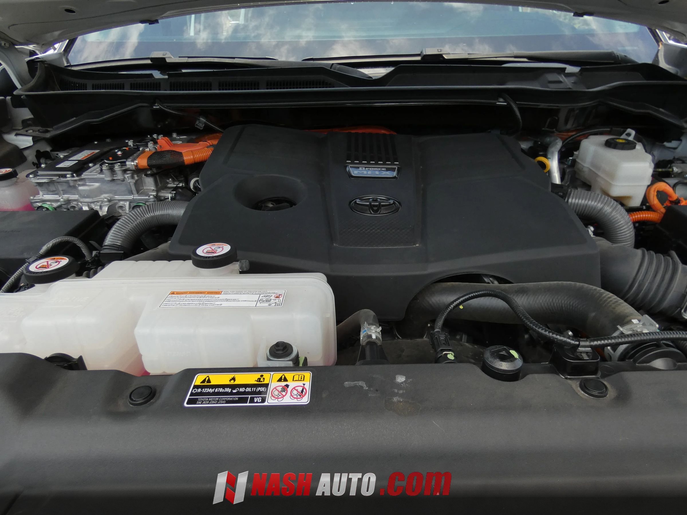 Used 2024 Toyota Tundra Limited w/ TRD Off-Road Package AWD/4WD image 79