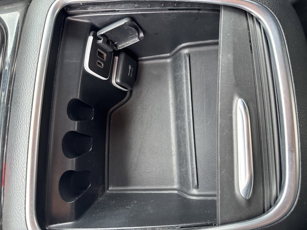 Used 2023 Chrysler Pacifica Limited image 18