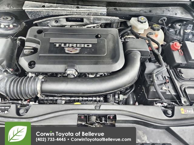 Used 2025 Cadillac XT4 Premium Luxury image 35