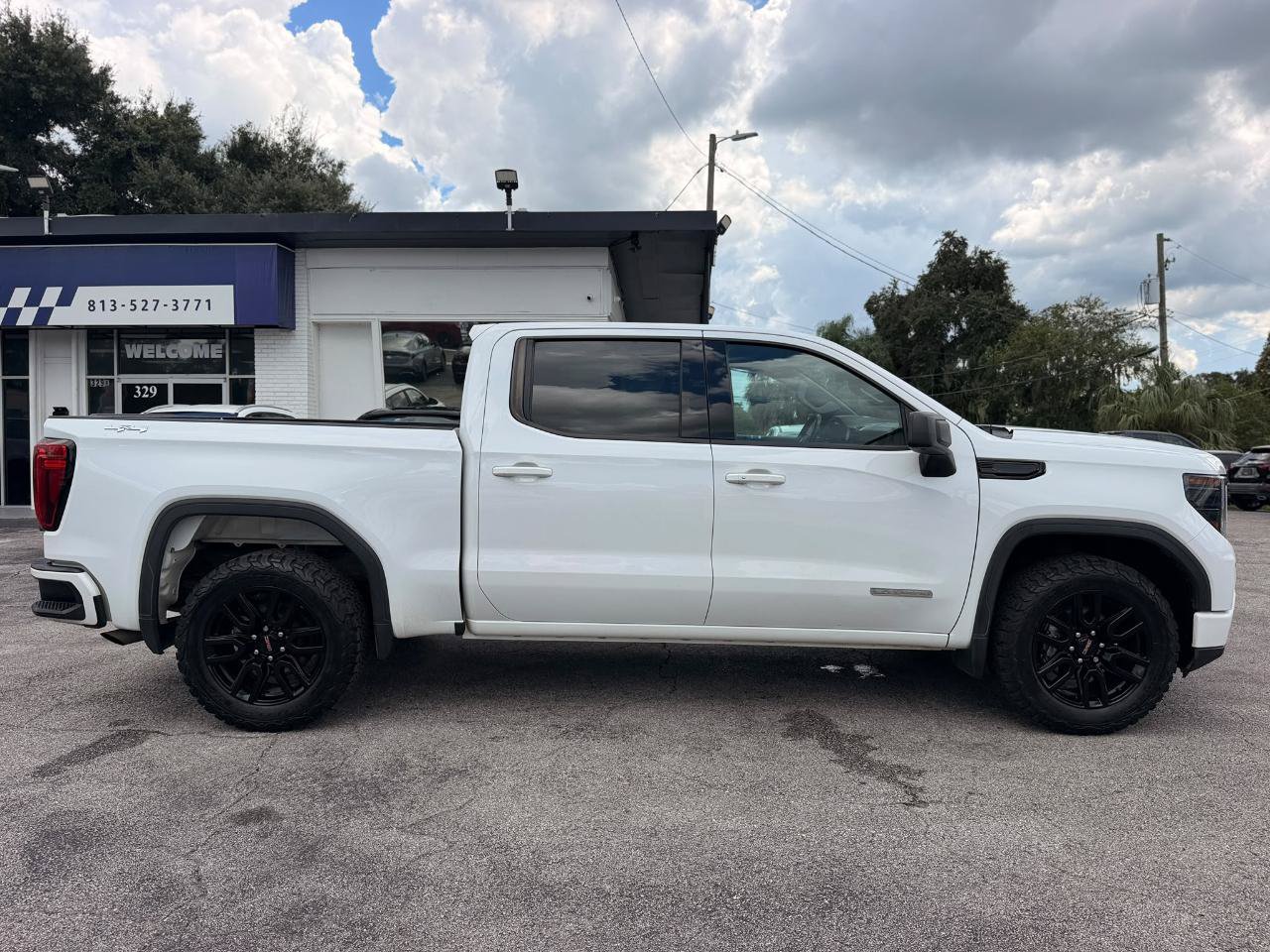Used 2022 GMC Sierra 1500 Elevation AWD/4WD image 6
