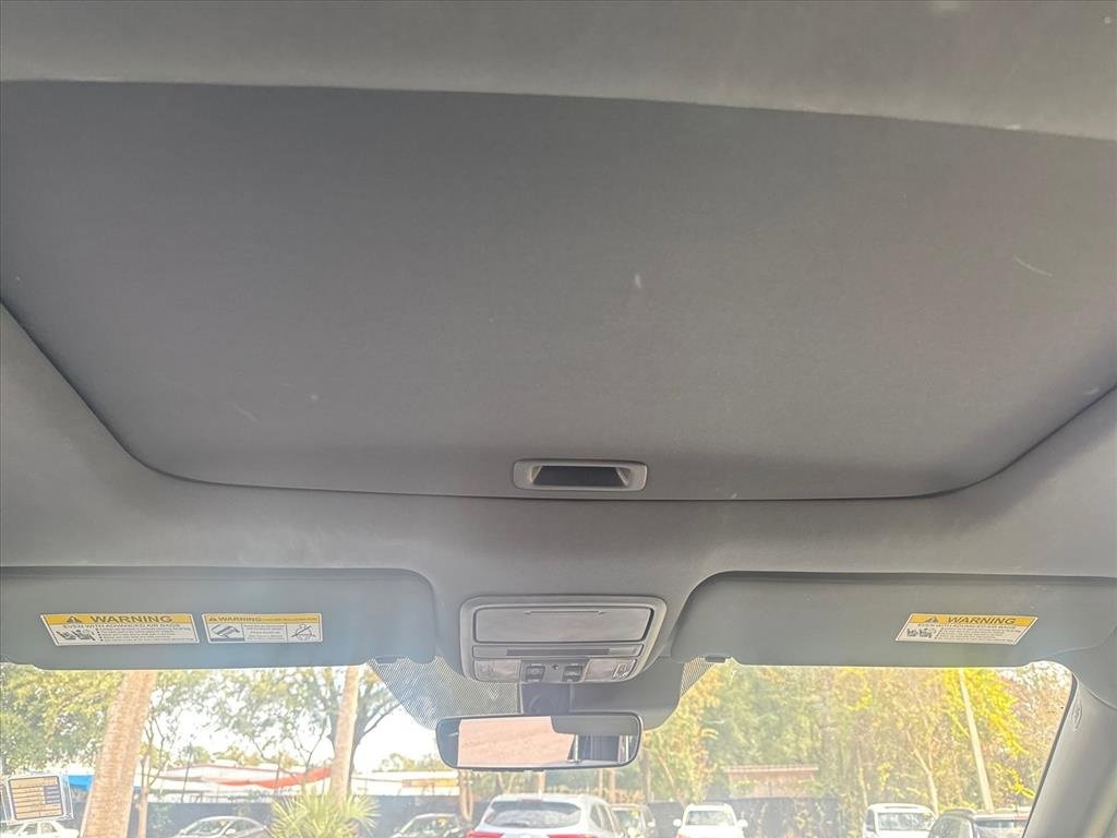 Used 2025 Honda Passport EX-L image 13