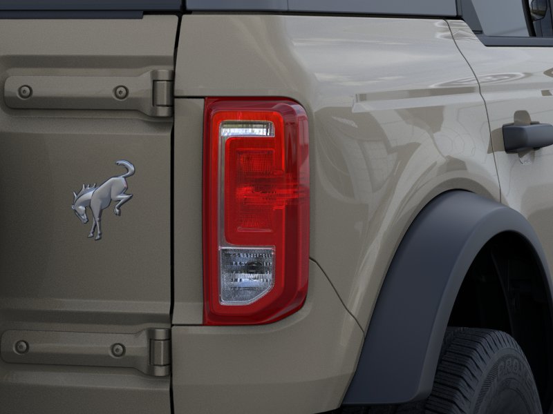 New 2025 Ford Bronco 4-Door AWD/4WD image 23
