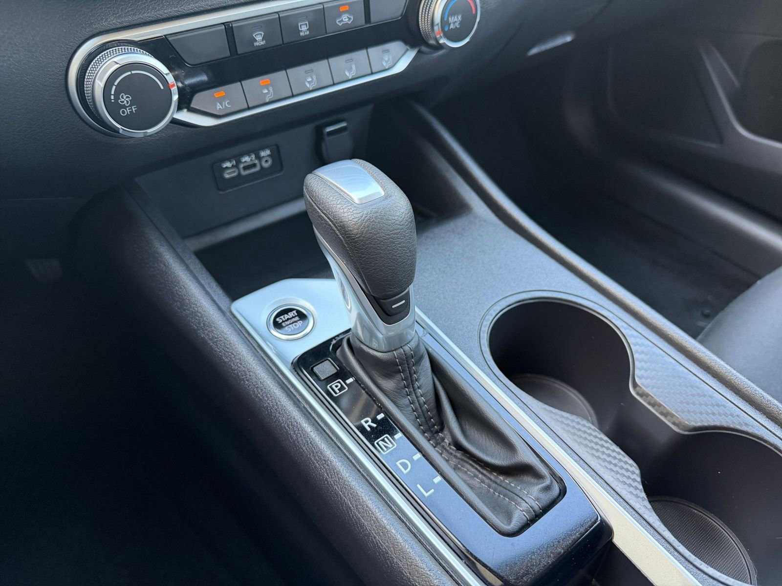 Used 2025 Nissan Altima 2.5 SV FWD image 41