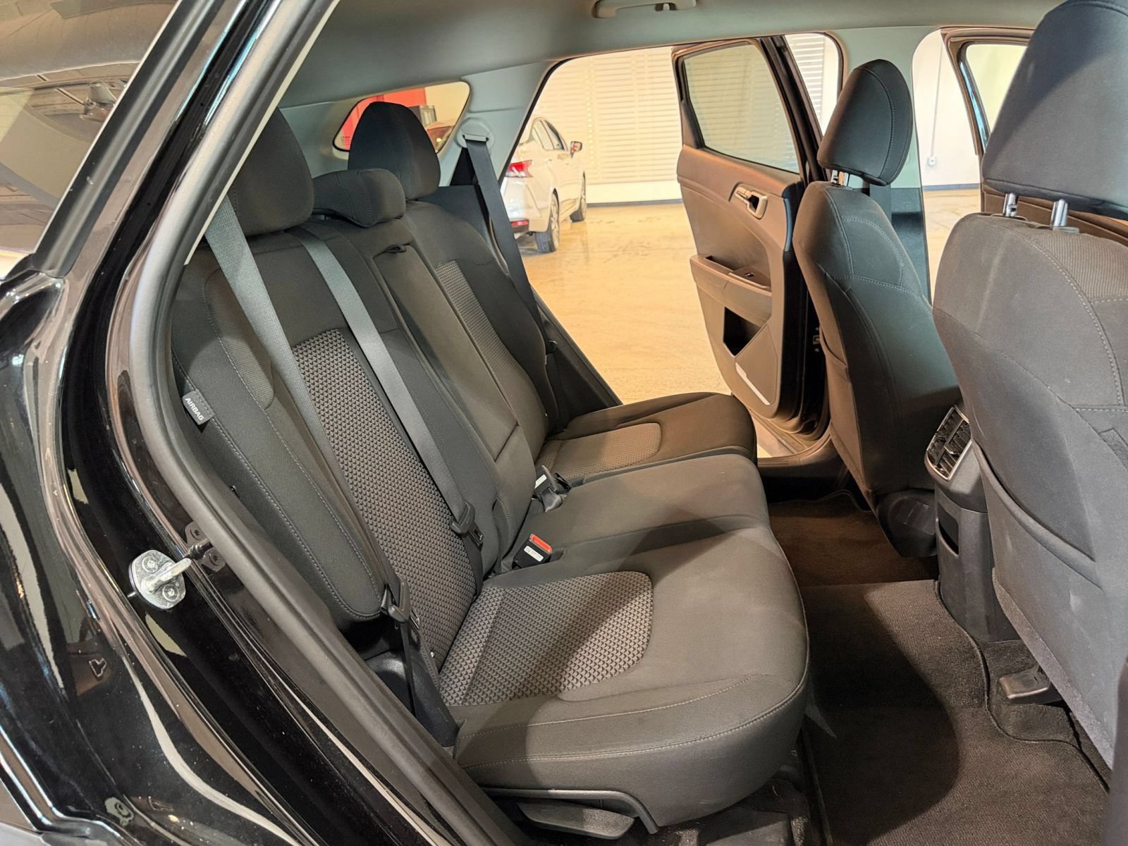 Used 2024 Kia Sportage LX FWD image 36