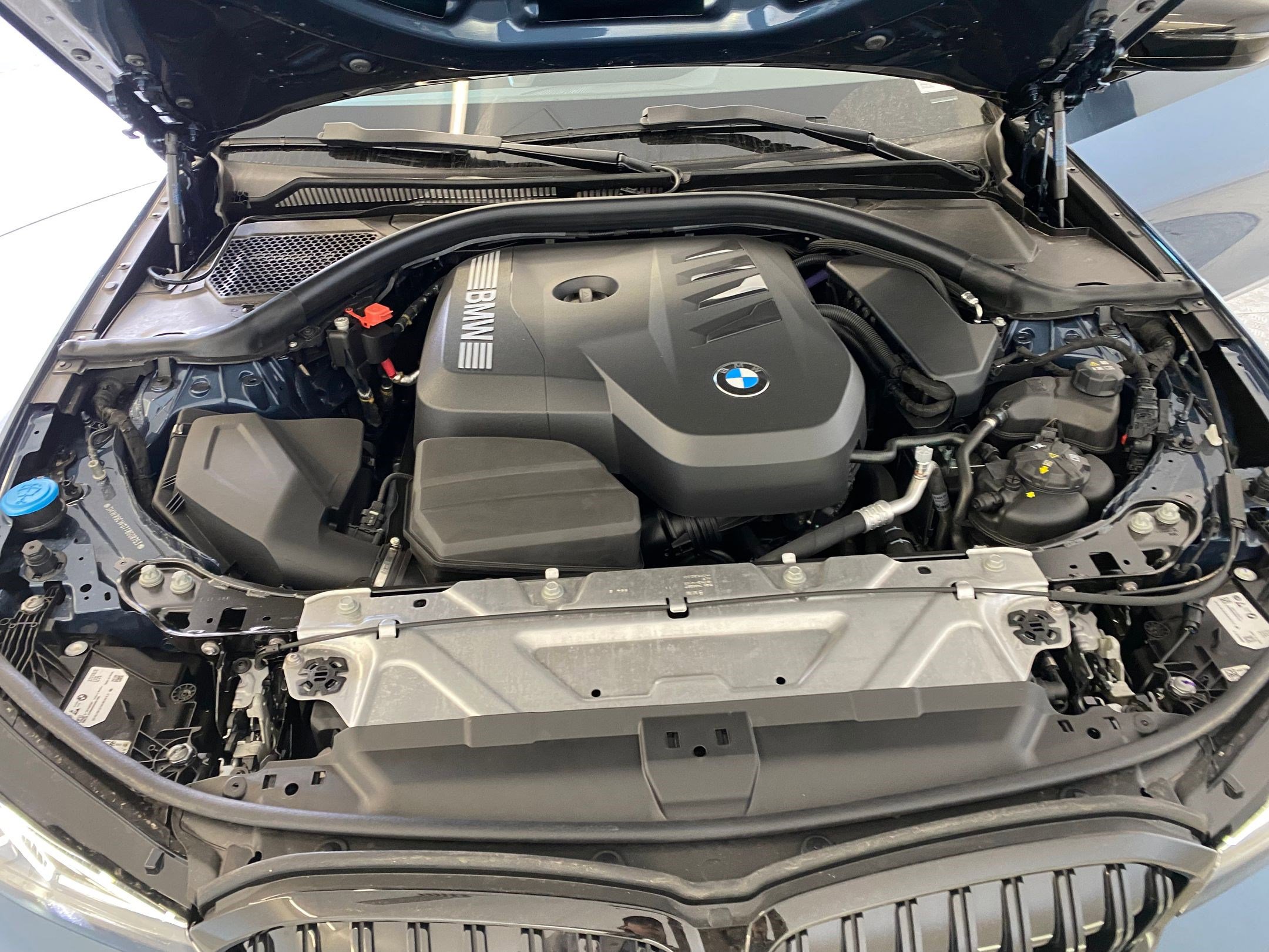 New 2026 BMW 330i xDrive Sedan w/ M Sport Package image 33