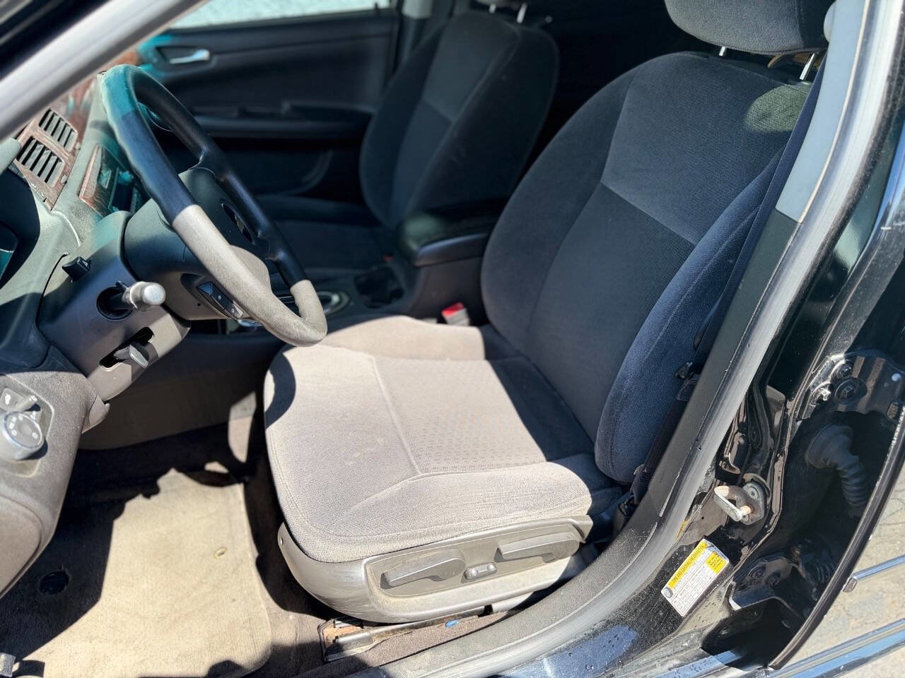 Used 2014 Chevrolet Impala Limited LS FWD image 9