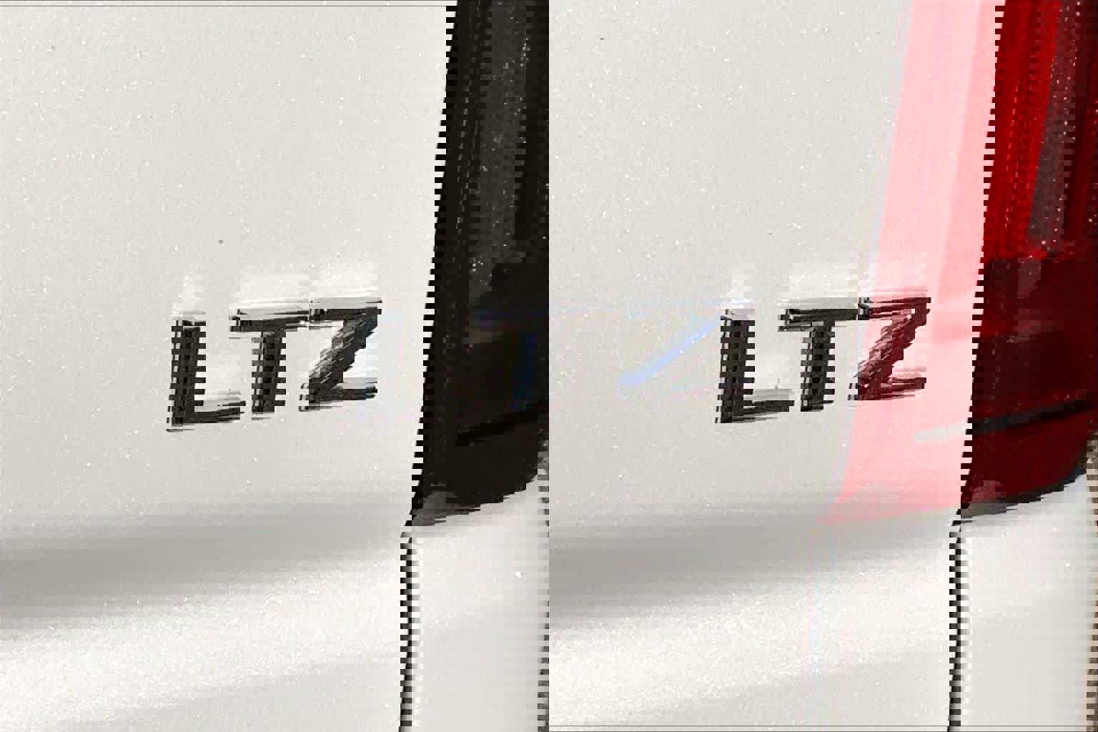 Used 2024 Chevrolet Silverado 1500 LTZ image 10