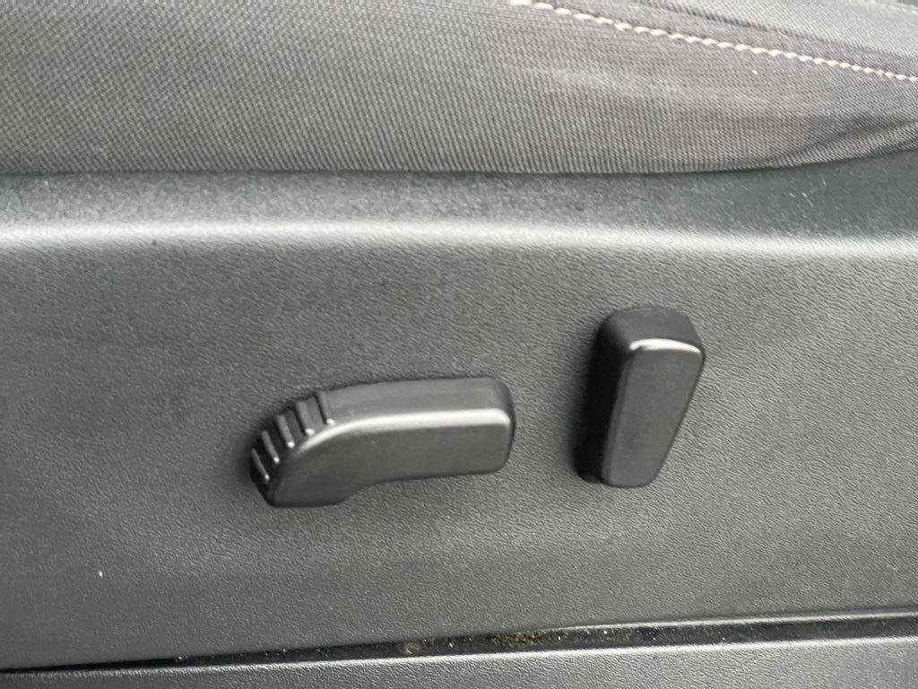 Used 2023 Nissan Frontier SV w/ Technology Package image 25