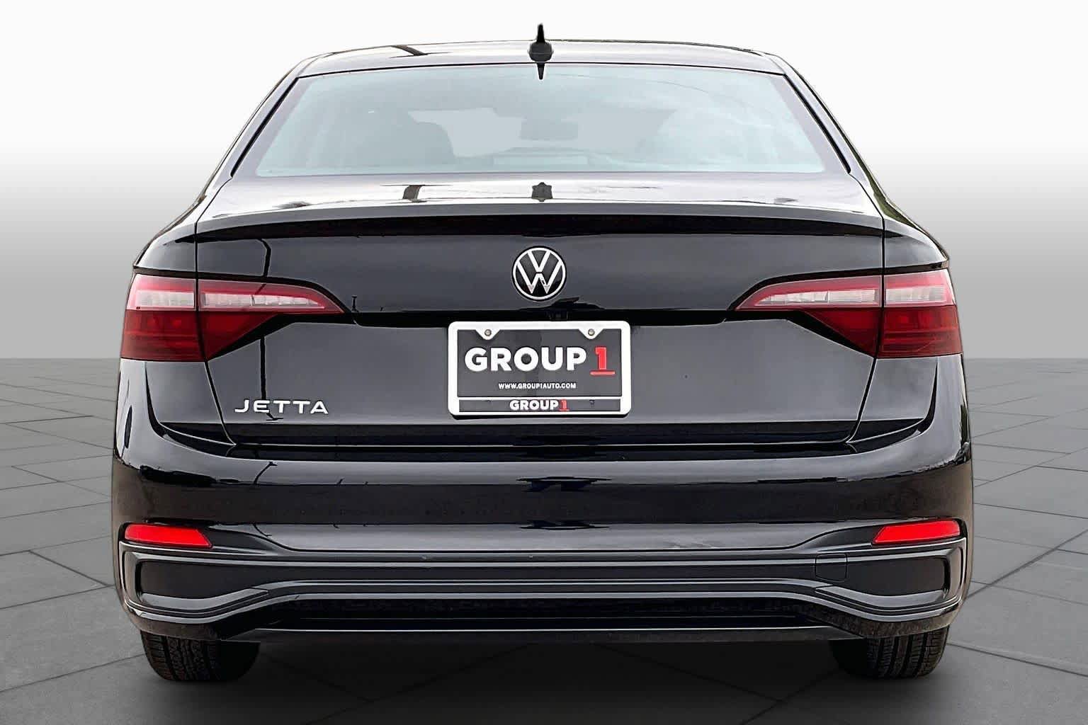 Used 2024 Volkswagen Jetta S FWD image 5