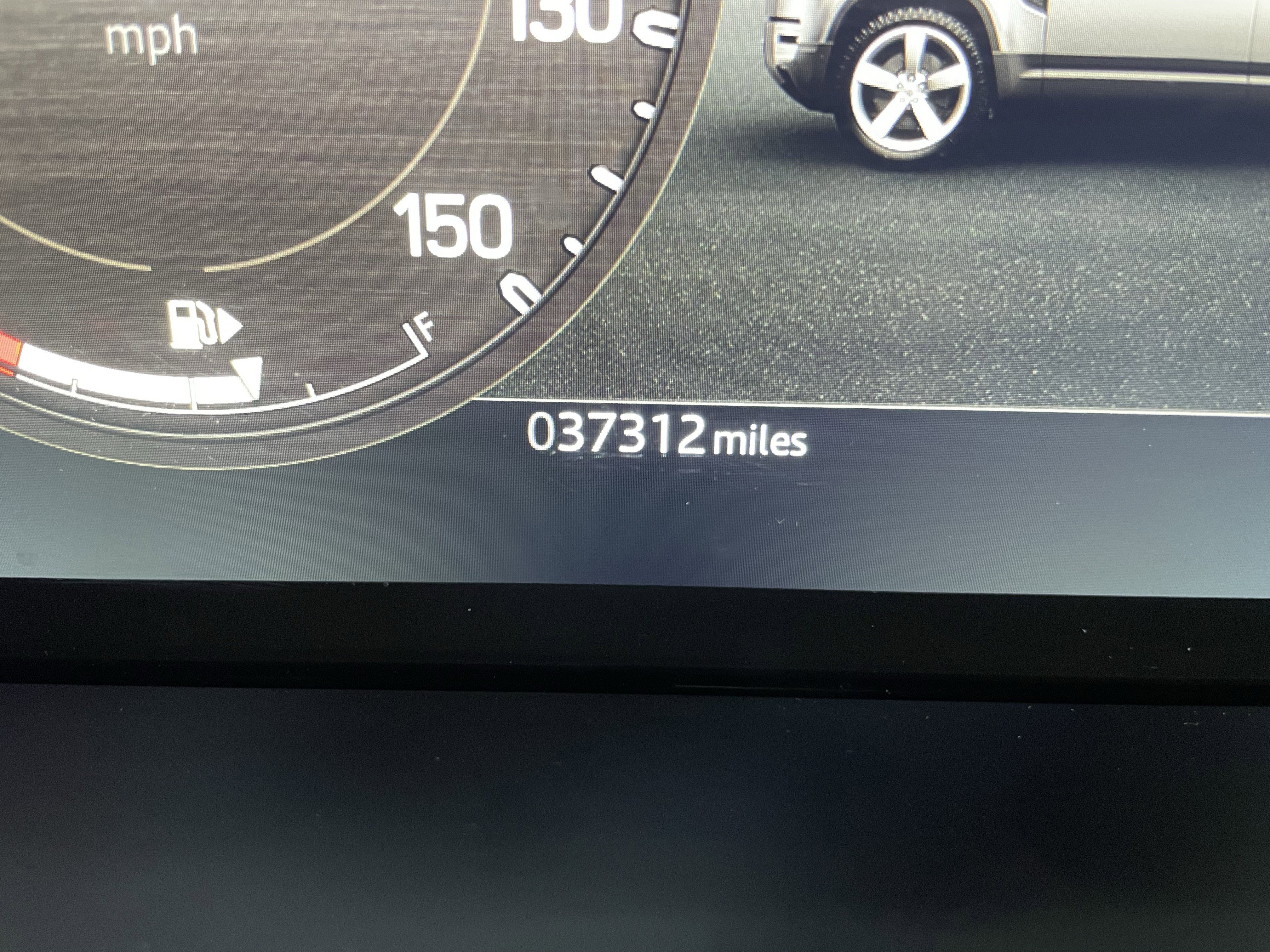 Certified 2024 Land Rover Defender 110 X-Dynamic SE image 25