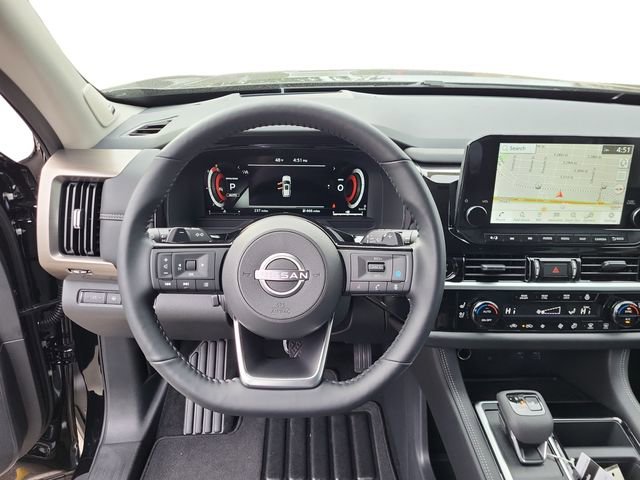 New 2025 Nissan Pathfinder Platinum image 18