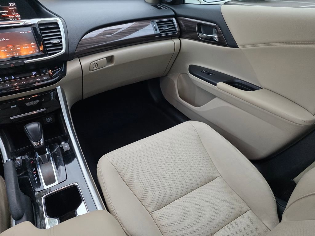 Used 2016 Honda Accord EX-L image 13
