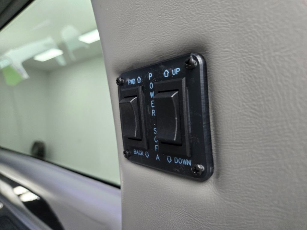 New 2025 GMC Savana 2500 w/ Driver Convenience Package image 7