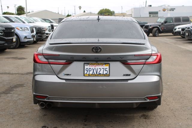 Used 2025 Toyota Camry XSE FWD image 4