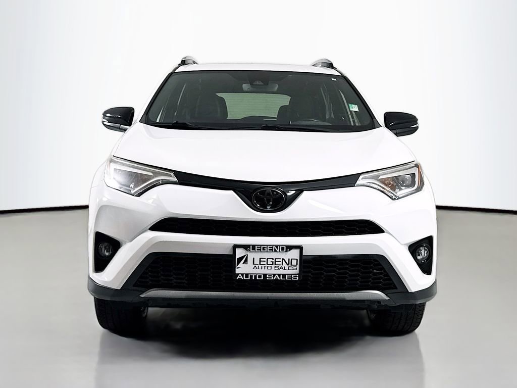Used 2018 Toyota RAV4 SE w/ Power Extra Value Package FWD image 2