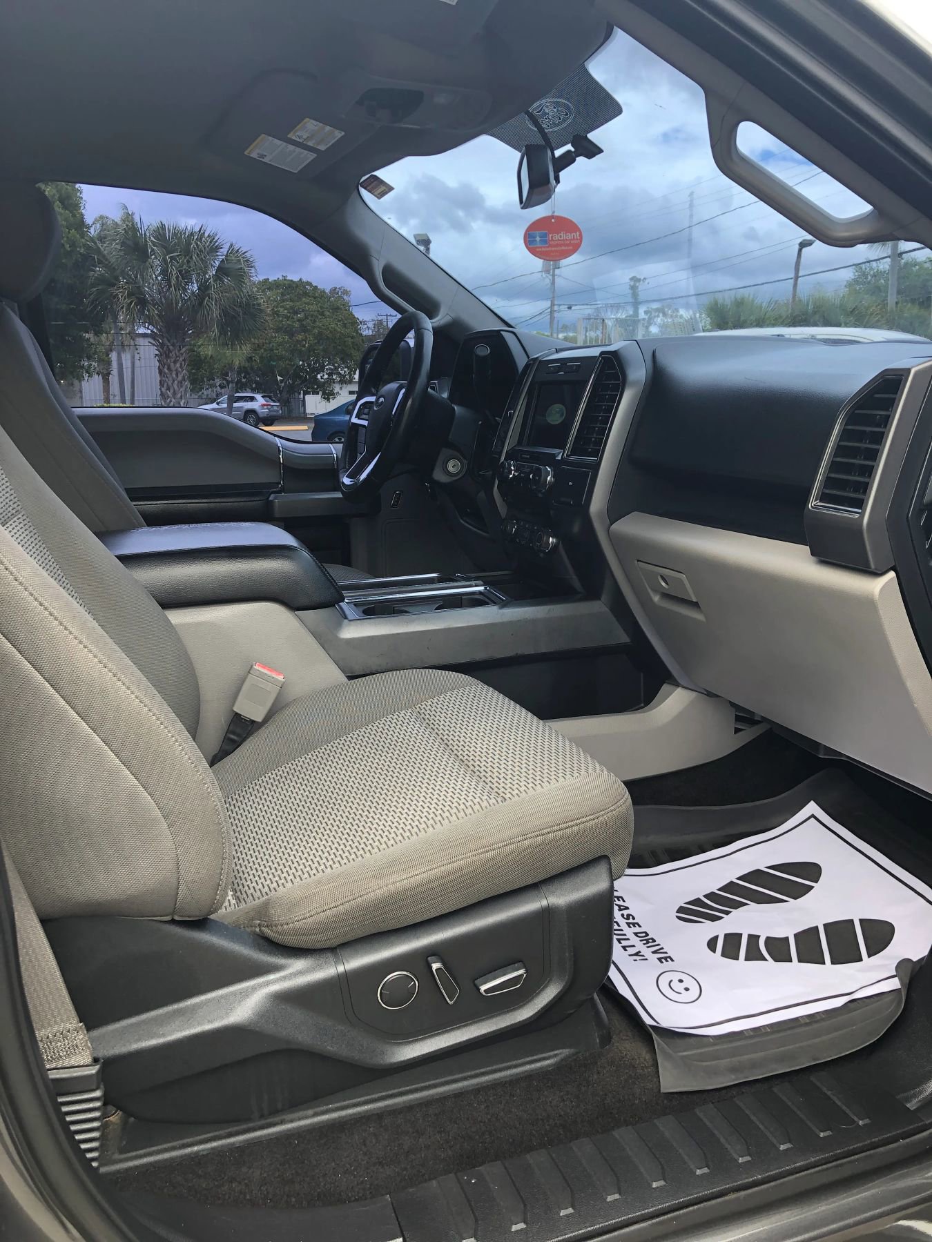 Used 2018 Ford F150 XLT w/ Equipment Group 302A Luxury image 16