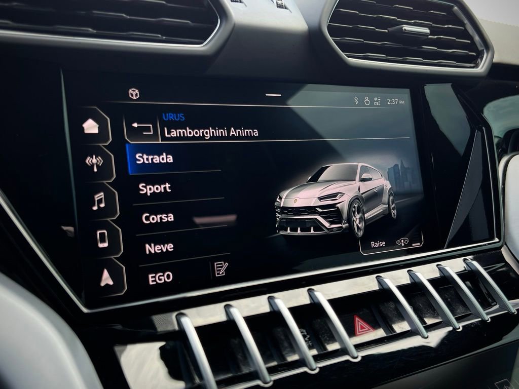 Used 2022 Lamborghini Urus image 80