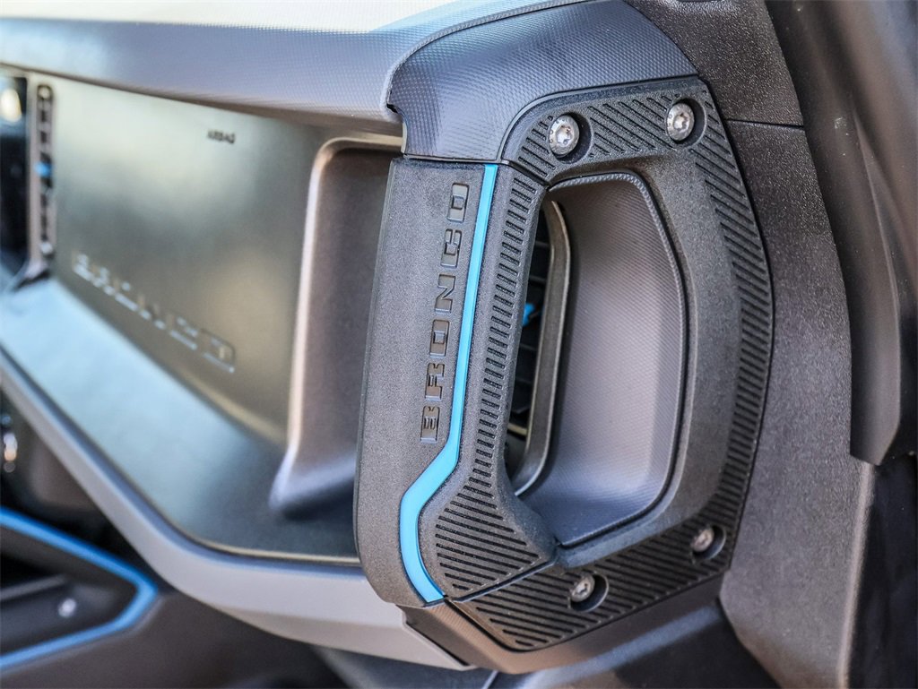 Used 2024 Ford Bronco Black Diamond image 14