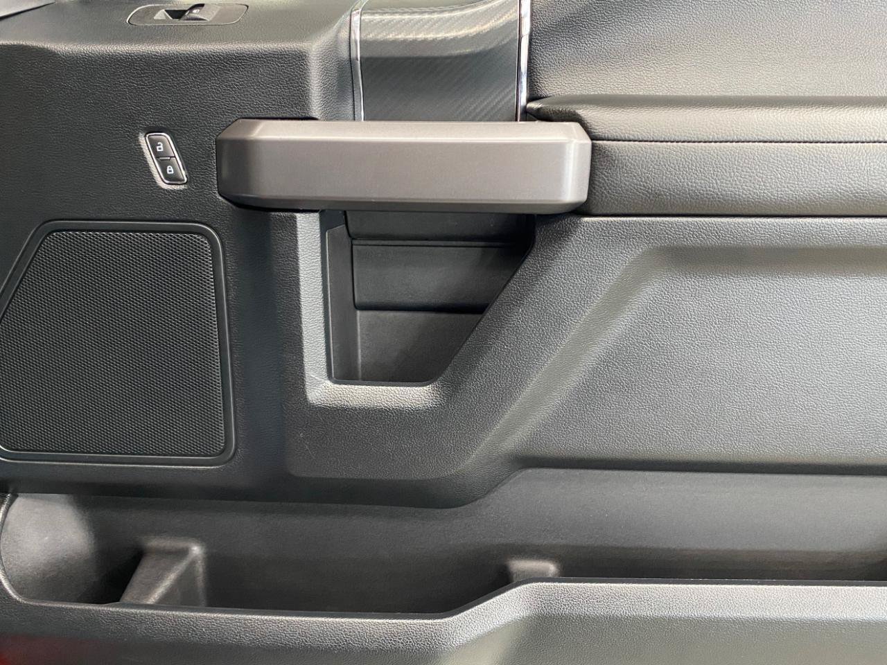 Used 2019 Ford F150 XLT w/ Equipment Group 302A Luxury AWD/4WD image 15