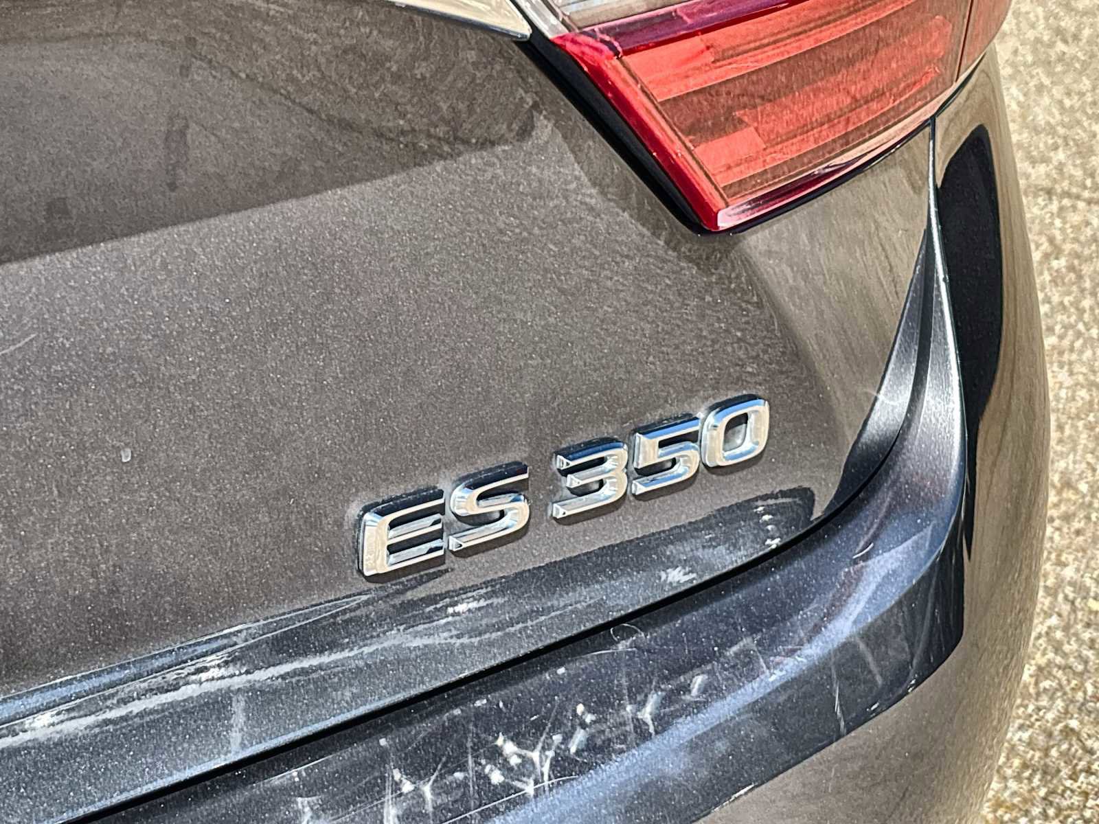 Used 2018 Lexus ES 350 w/ Luxury Package w/Wood Trim image 14