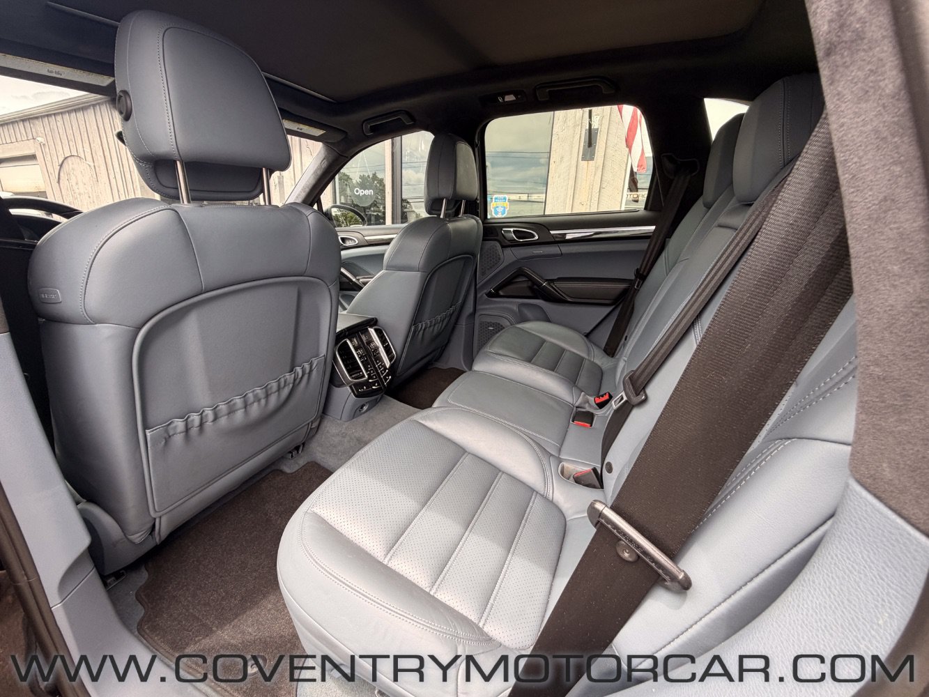 Used 2012 Porsche Cayenne Turbo AWD/4WD image 39