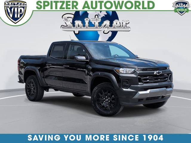 Used 2025 Chevrolet Colorado Trail Boss AWD/4WD image 1