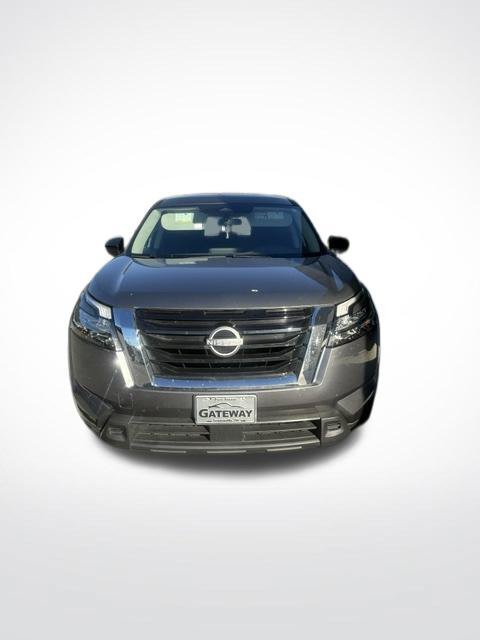 Used 2025 Nissan Pathfinder S AWD/4WD image 6