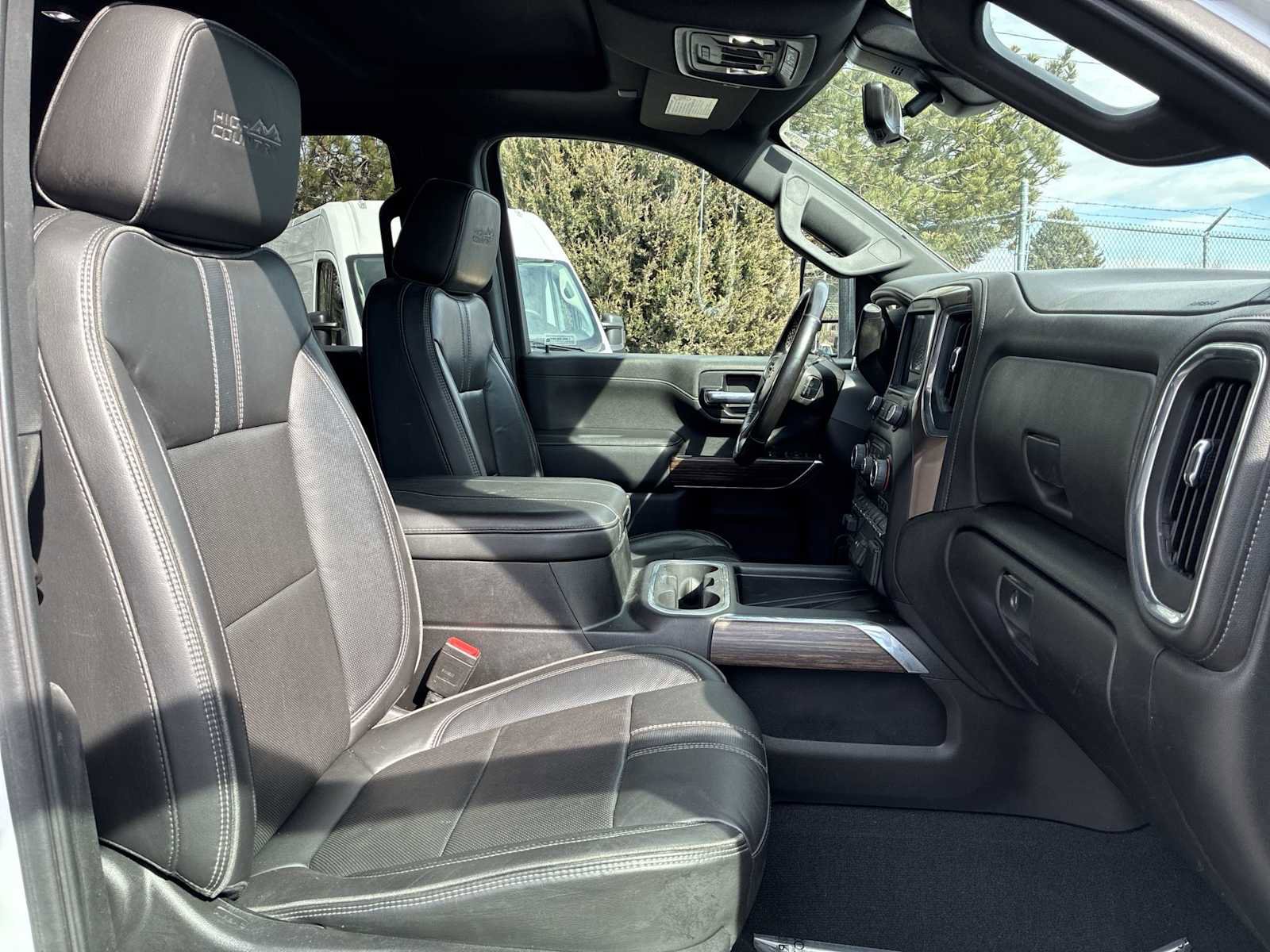 Used 2023 Chevrolet Silverado 2500 High Country w/ Z71 Off-Road Package AWD/4WD image 26
