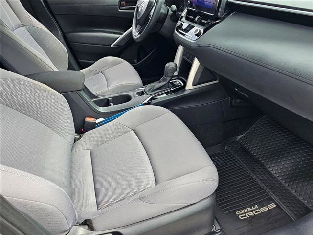 Used 2024 Toyota Corolla Cross AWD Hybrid image 20