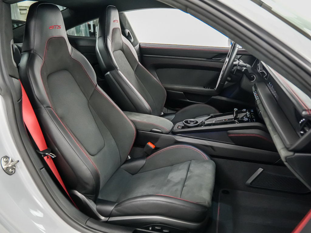 Certified 2025 Porsche 911 Carrera 4 GTS AWD/4WD image 17