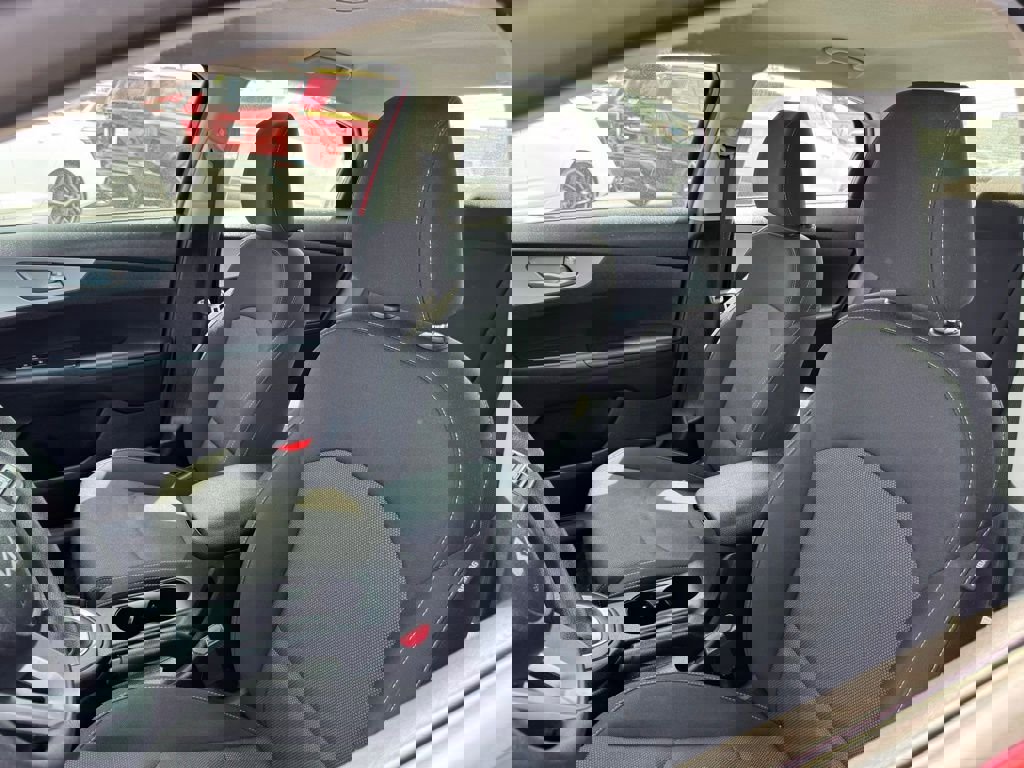 Used 2023 Kia Forte LXS image 8