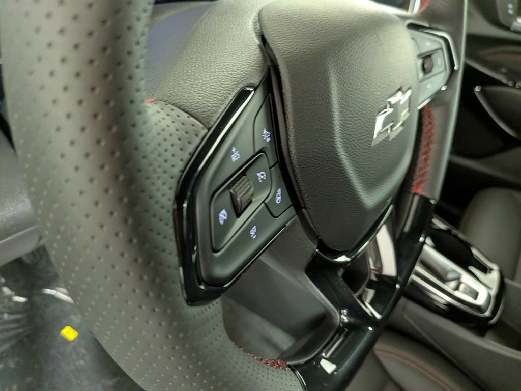 New 2026 Chevrolet Trax RS w/ Driver Confidence Package FWD image 21