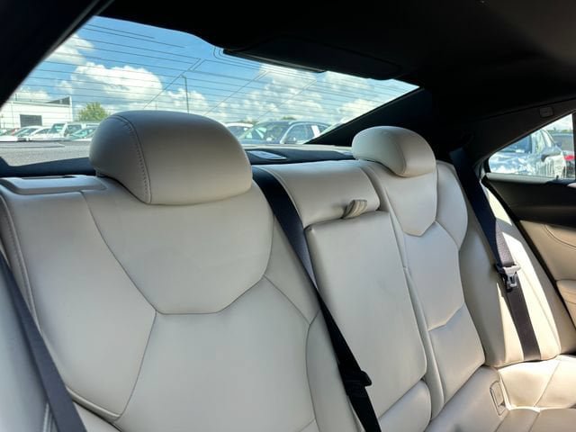 Used 2023 Cadillac CT4 Luxury w/ Sun And Sound Package RWD image 28