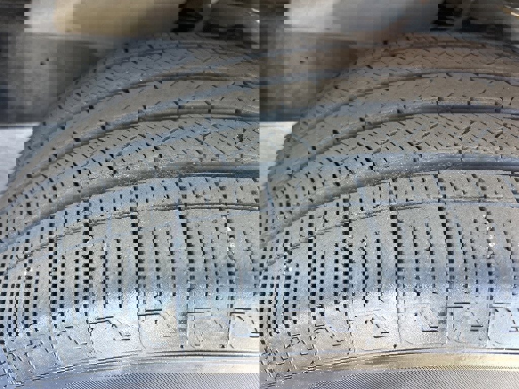 Used 2015 Toyota Land Cruiser image 26