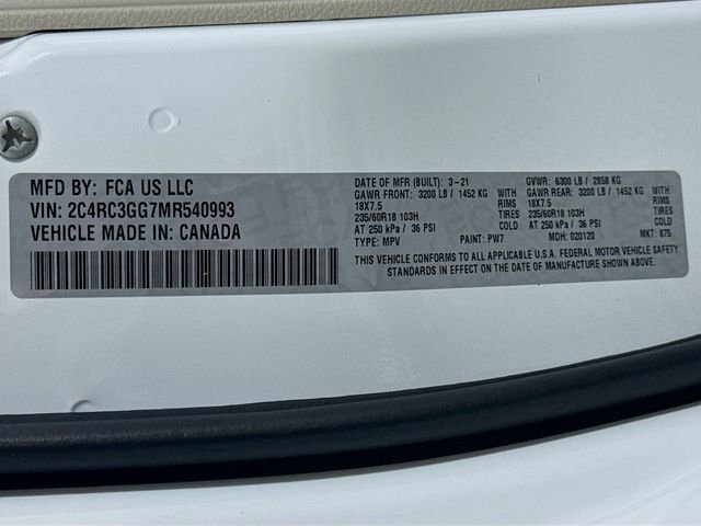 Used 2021 Chrysler Pacifica Limited AWD/4WD image 34