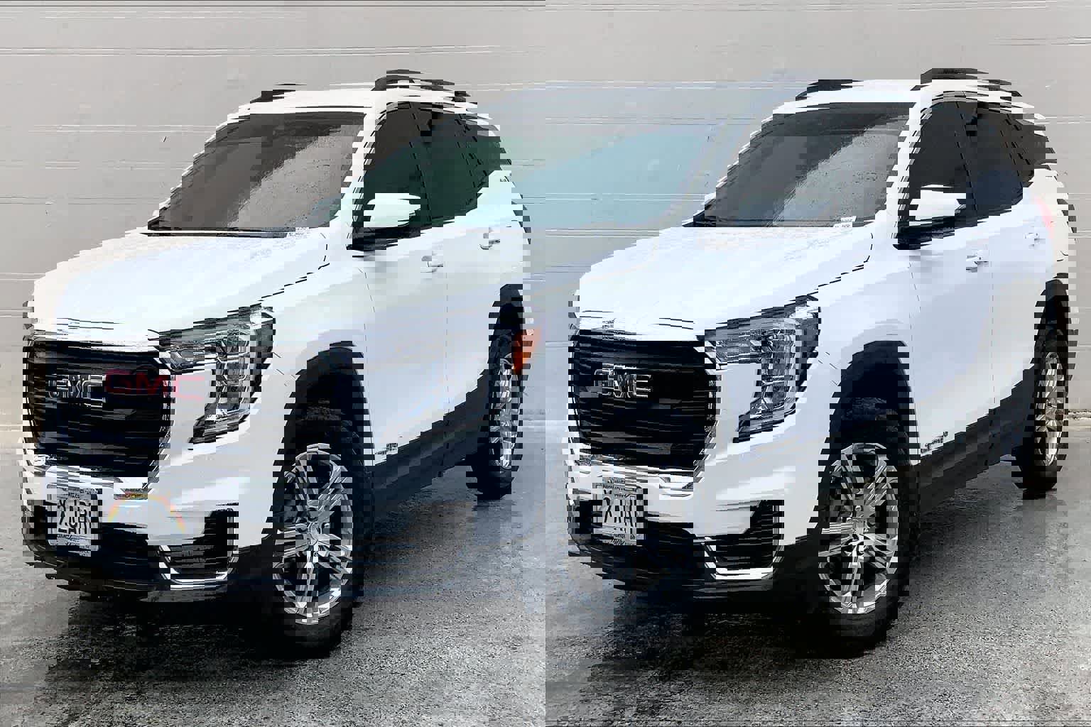 Used 2022 GMC Terrain SLE w/ Driver Convenience Package